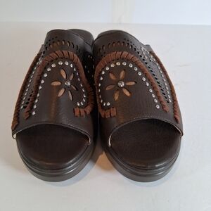 0Montana West Brown Sandals with Rhinestone Accents